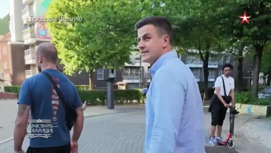 Здравствуйте, товарищи смотреть онлайн Rufilm.TV Здравствуйте, товарищи